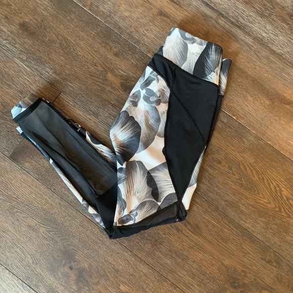 CALIA by Carrie Underwood Leggings Floral - Picture 2 of 9